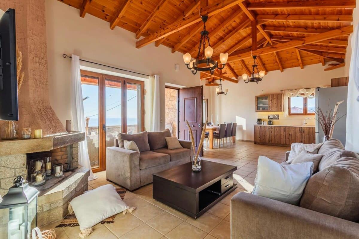 Mani Panoramic Seaviews - Luxury Summer Haven Lévktron Eksteriør bilde