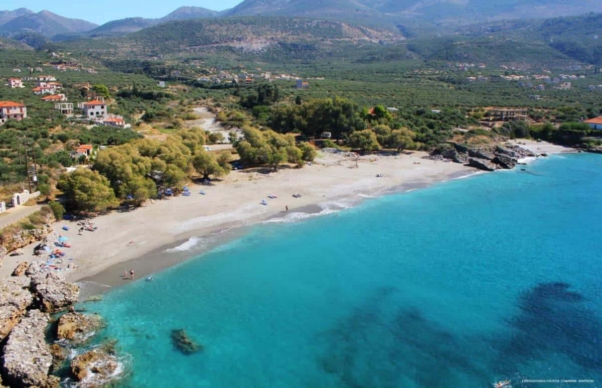 Mani Panoramic Seaviews - Luxury Summer Haven Lévktron Eksteriør bilde